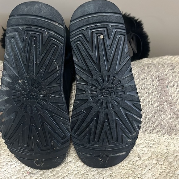 Tall UGG Boots in excellent condition - Picture 4 of 7